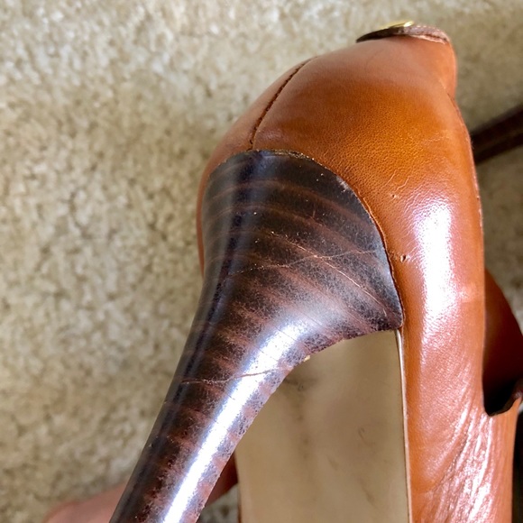 Strappy Michael Shannon Heels 👠 - Picture 6 of 6